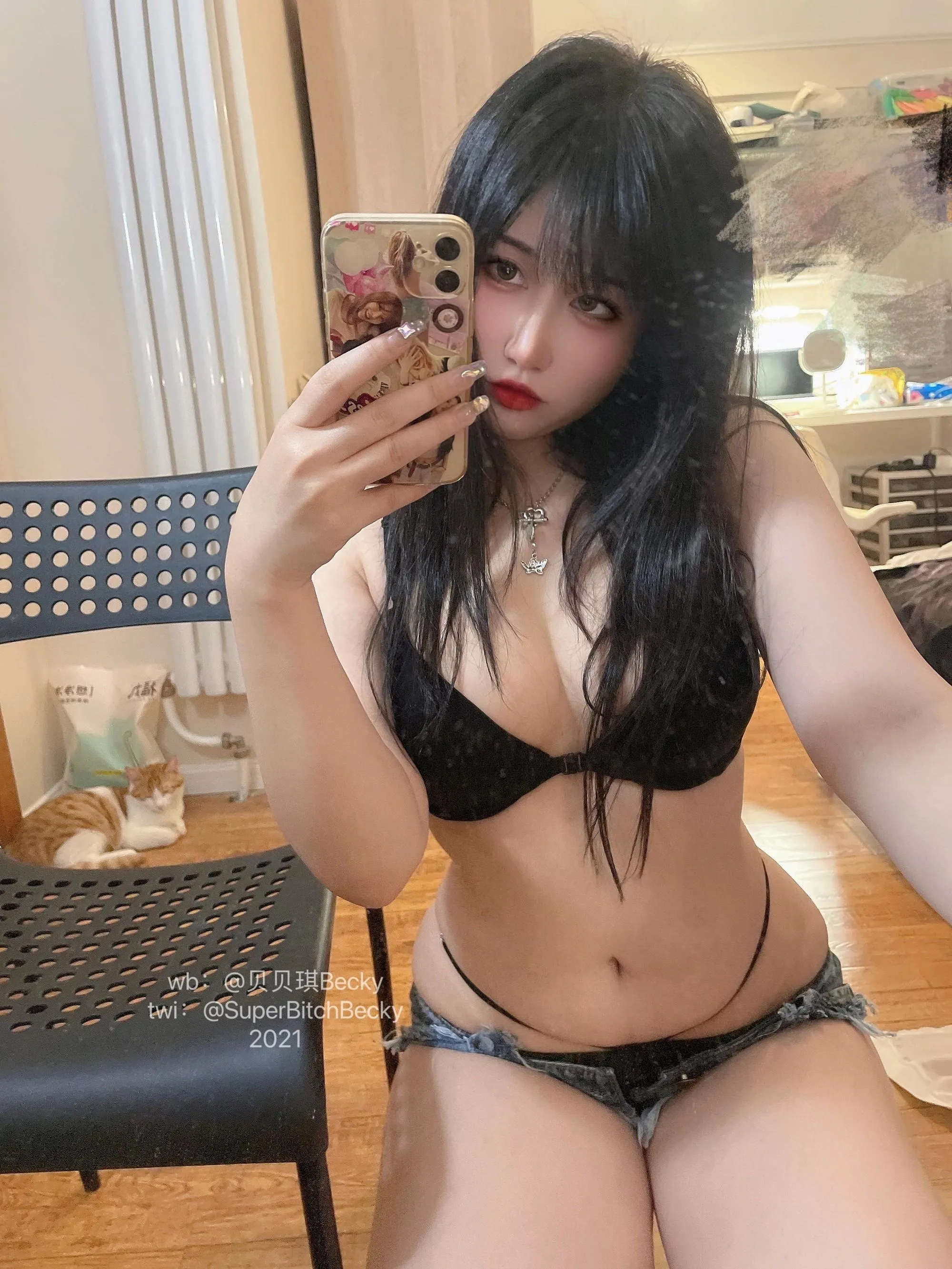 贝贝琪Becky – NO.019 对镜黑发辣妹 [105P]插图2